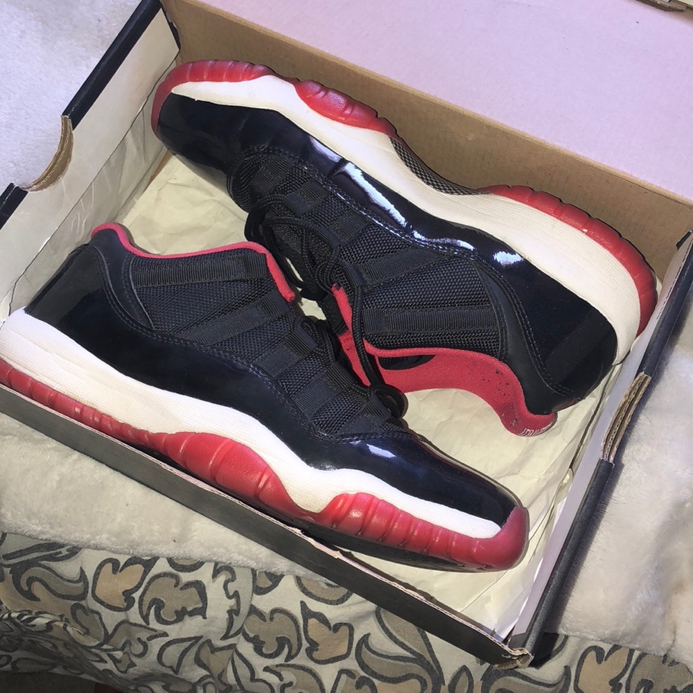 Authentic Retro 11 Jordan Breds